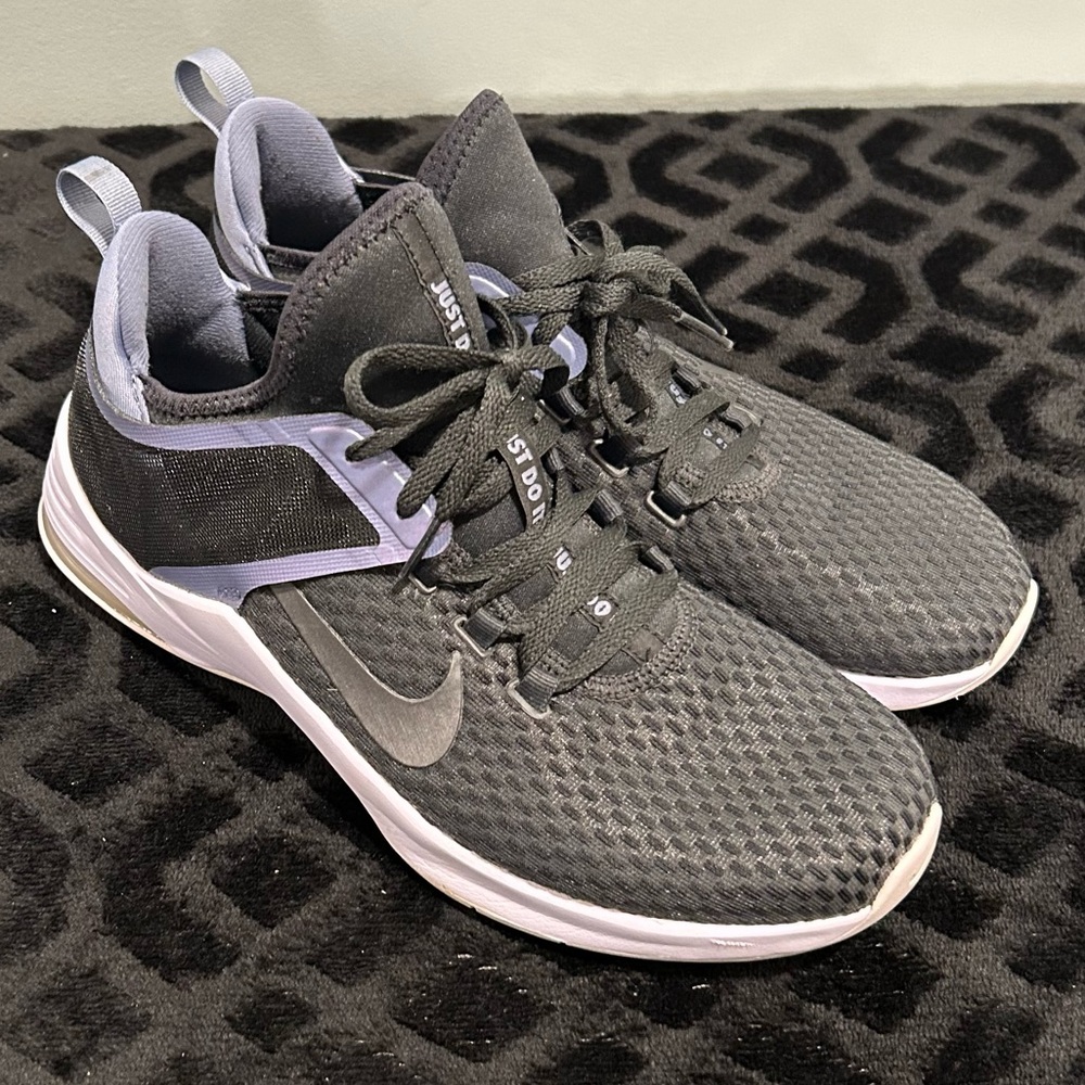 Nike Bella Tr 2 Purple and Black Women’s Size 10 Training Sneakers